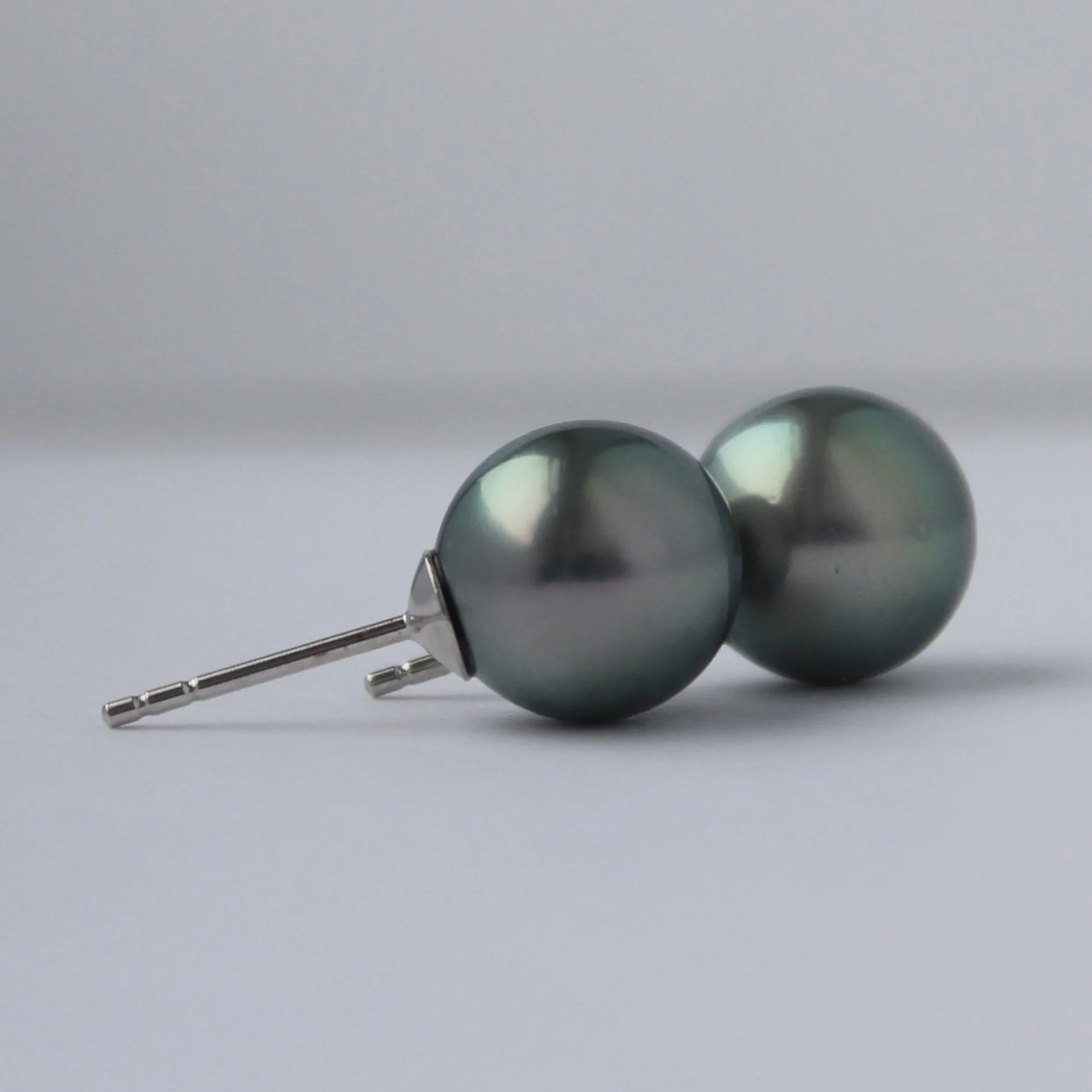 Black Cultured Tahitian Pearl (9mm) Stud Earrings in 14K White Gold