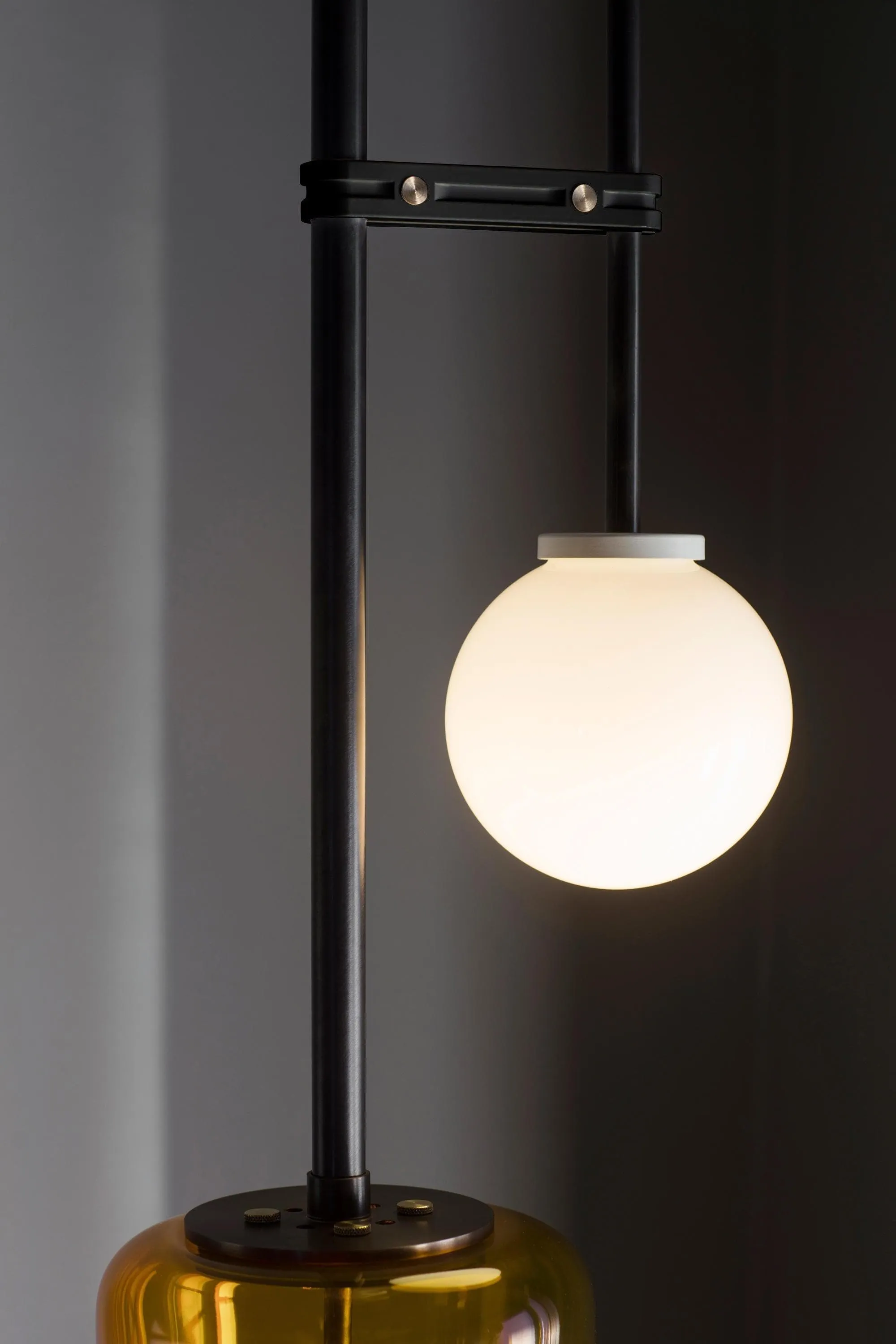 Lizak Pendant light