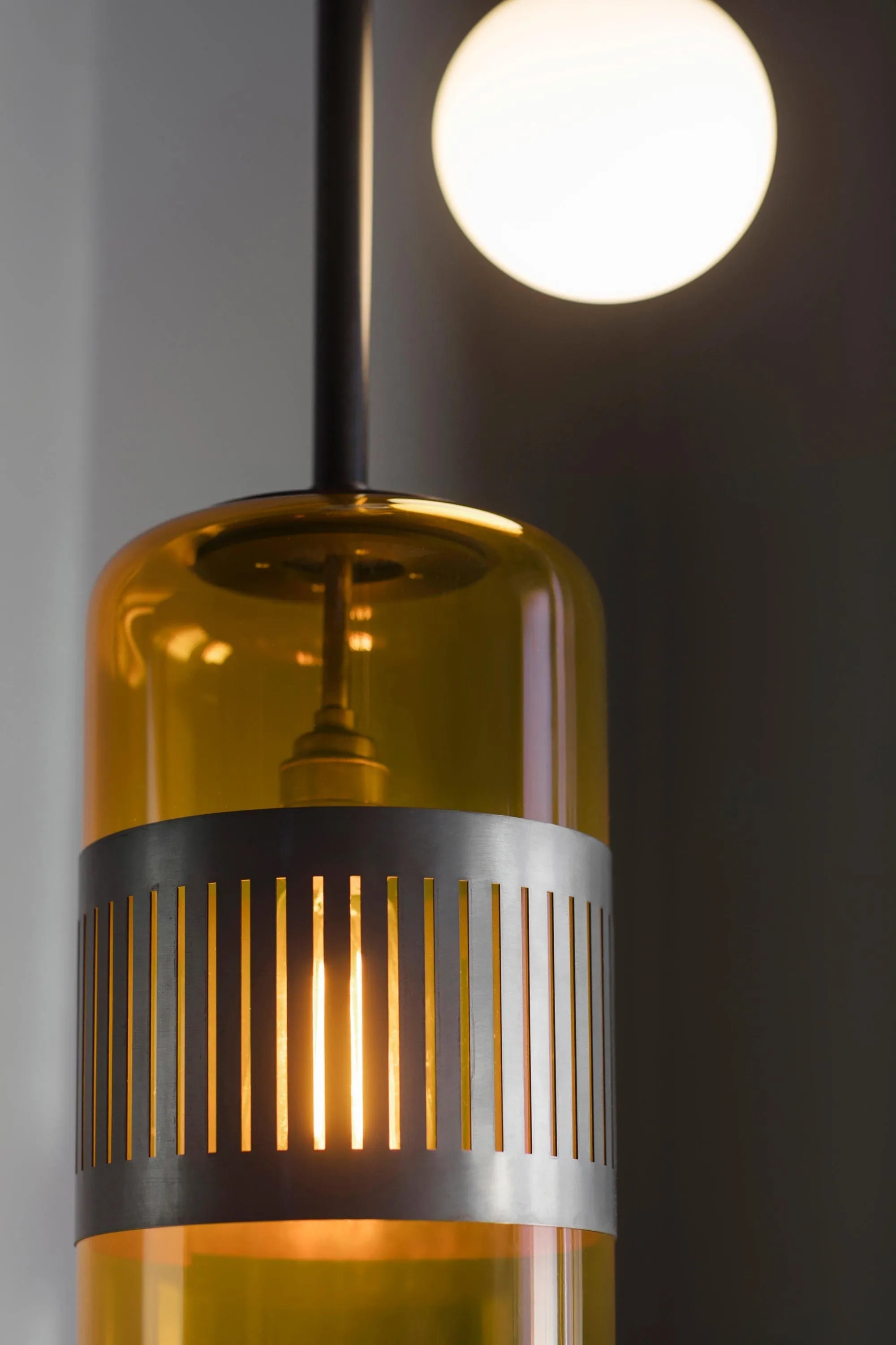 Lizak Pendant light