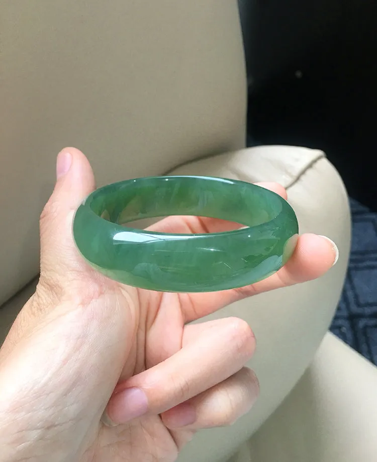 Natural Jade Bangle Nephrite Bangle Internal Diameter 56.1mm NBE030