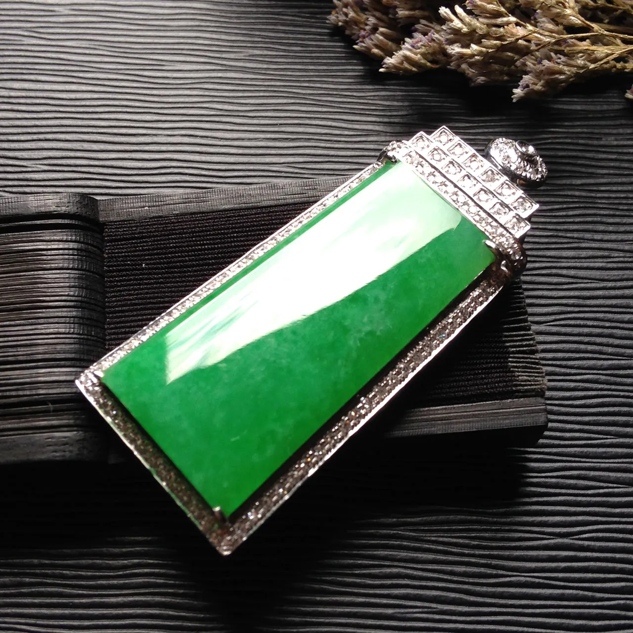 Natural Jade Pendant Jadeite Gold Pendant PT250