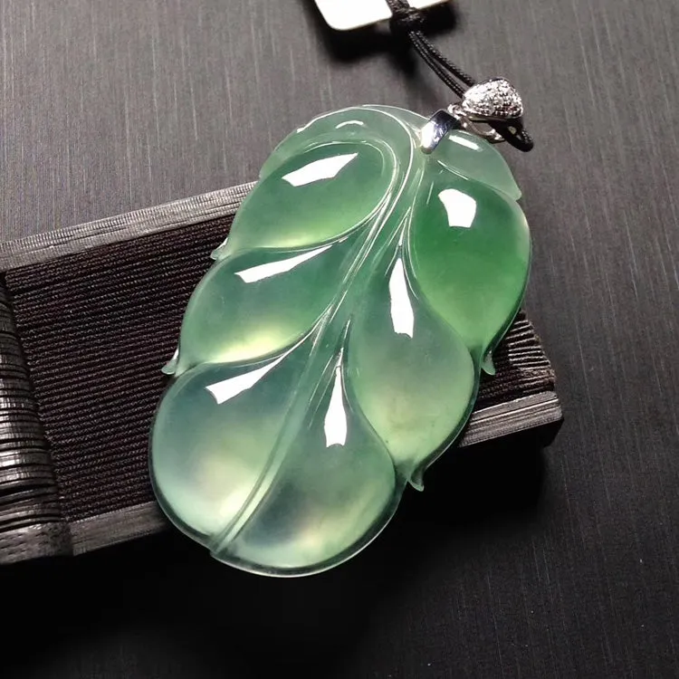 Natural Jade Pendant Jadeite Pendant PT303