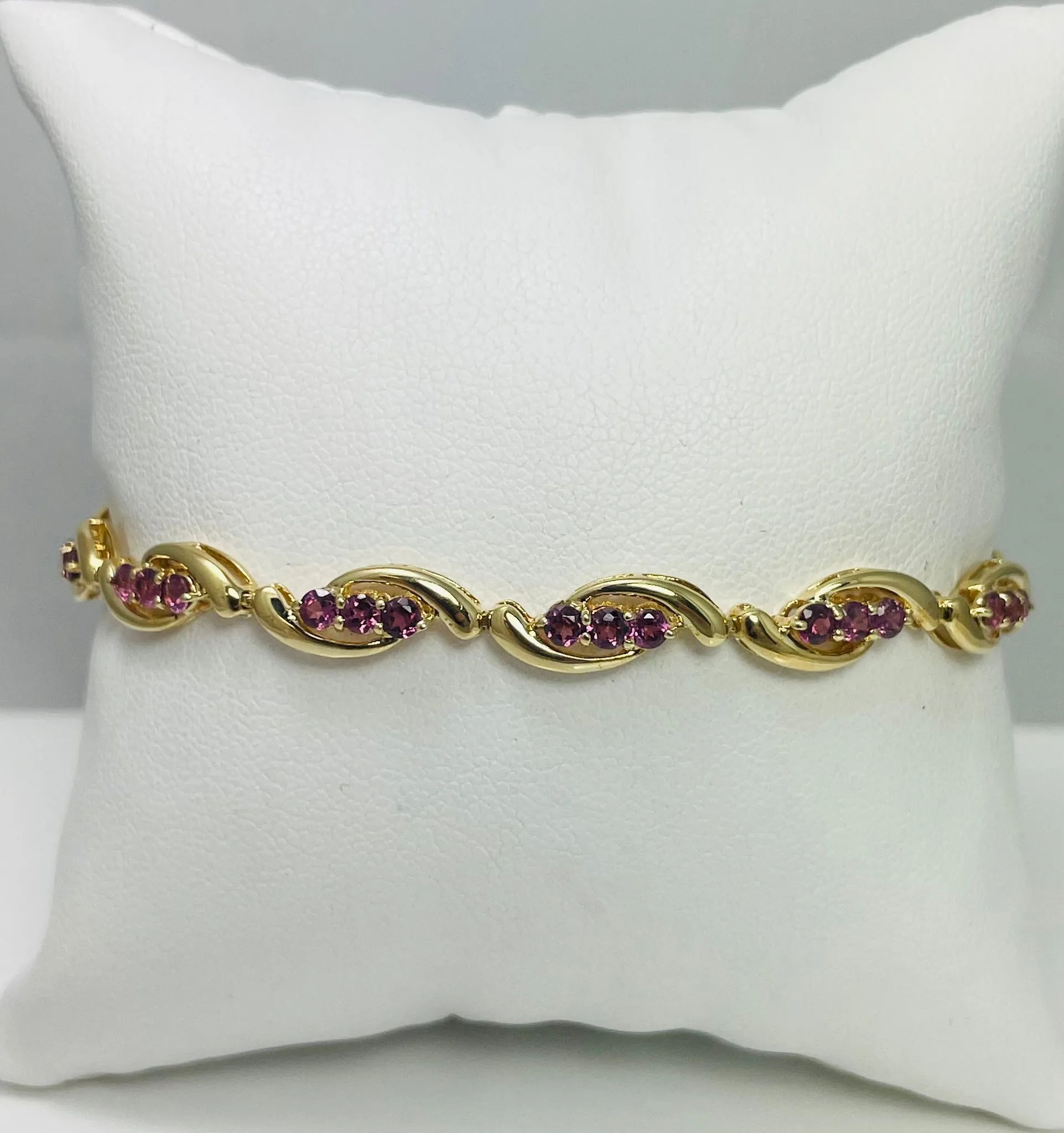 New! 7.25" Flirty 14k Yellow Gold Purple Gemstone Tennis Bracelet