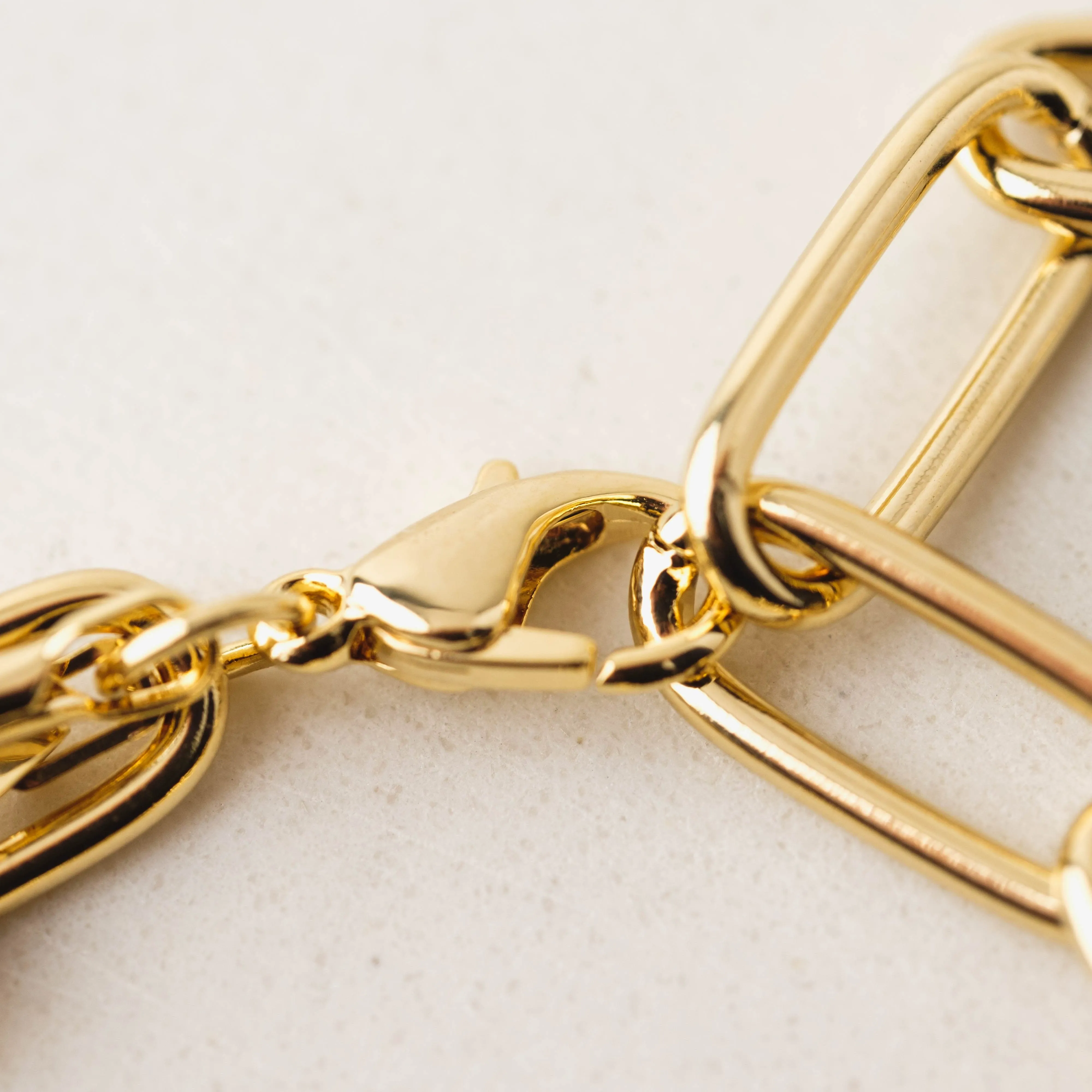 Shay Bracelet Gold