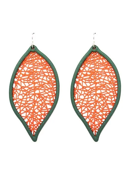 TE9573 Cut Out Leaf Earrings